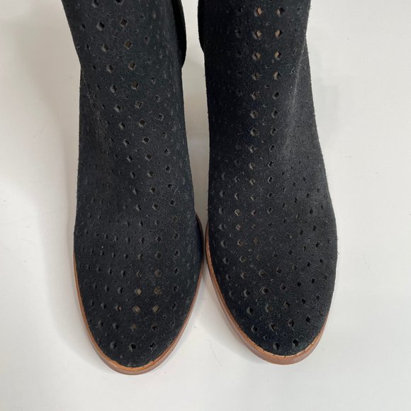 Marc Fisher Suede Ankle Bootie Stacked 3 1/2" Heel Laser Cut Zip Back - Picture 9 of 11